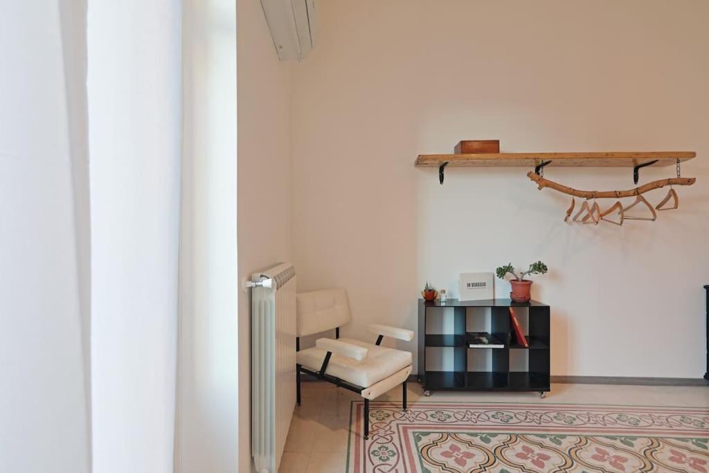 La Casuzza Del Borgo - Porto - Politeama Apartment Palermo Exterior photo