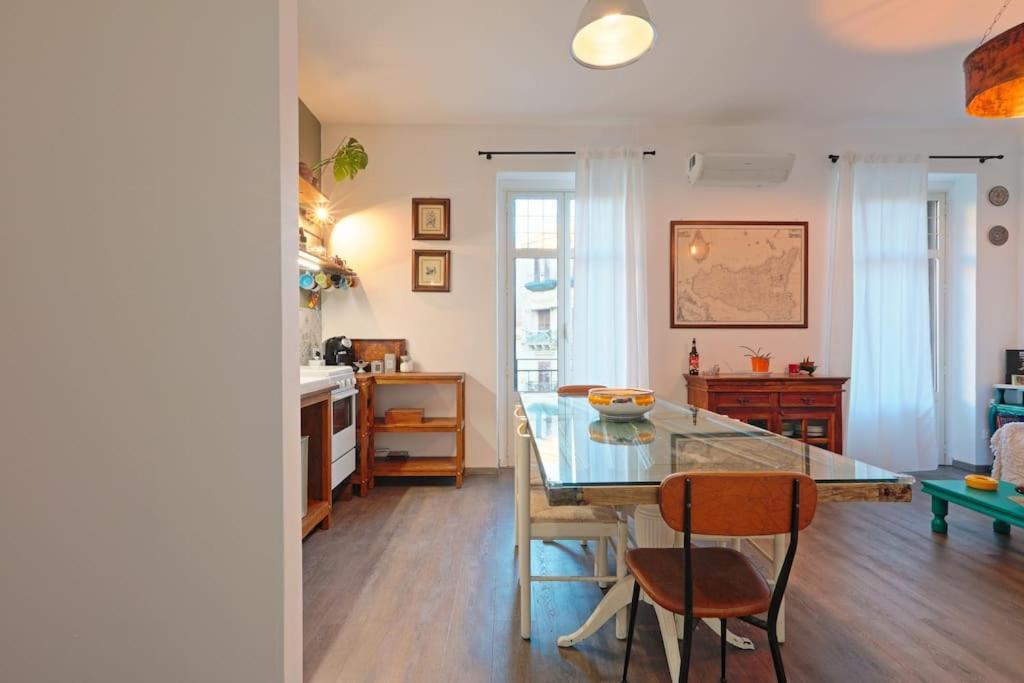 La Casuzza Del Borgo - Porto - Politeama Apartment Palermo Exterior photo